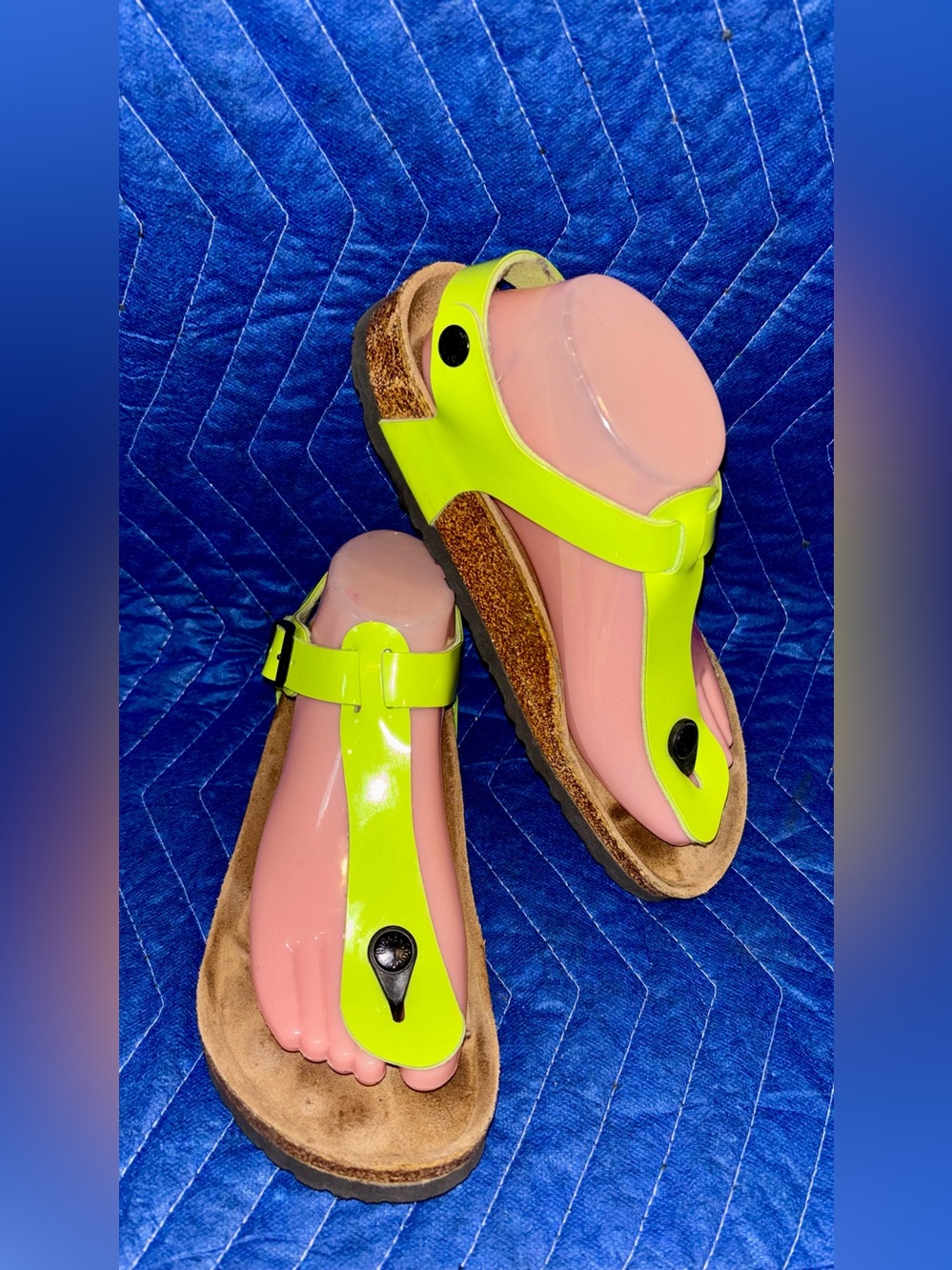 Birkenstock Kairo Patent Leather Kiwi Neon Lime Thong T-Strap Sandals 38 7.5